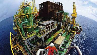 petrolifera.jpg