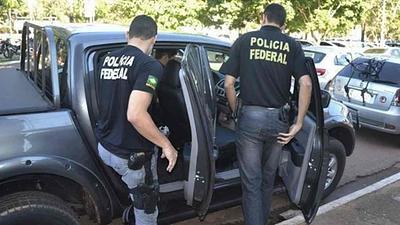 duascaras.jpg