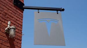 tesla.jpg