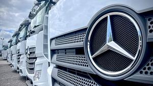 mercedes-benz.jpg
